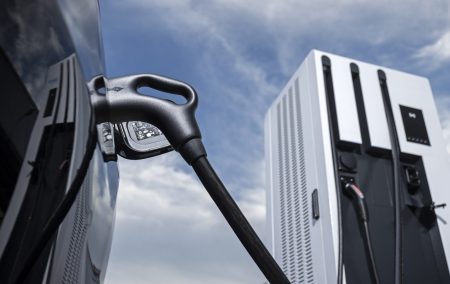 Ισπανικό σχέδιο 1,3 δις ευρώ για την ενίσχυση της παραγωγής EV