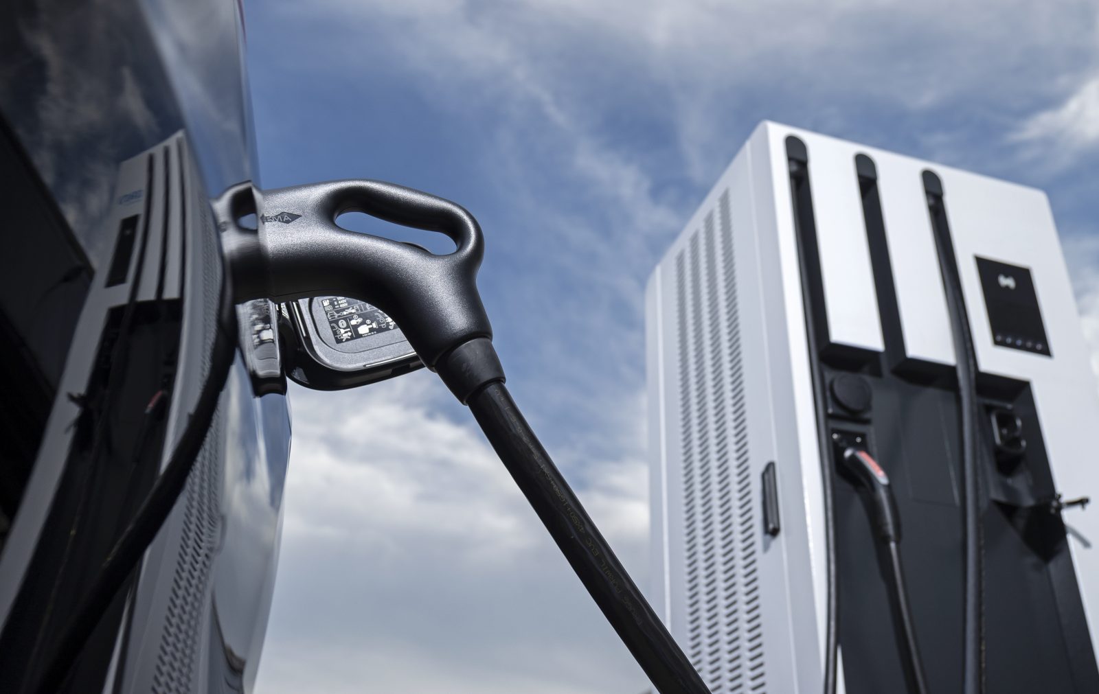 Ισπανικό σχέδιο 1,3 δις ευρώ για την ενίσχυση της παραγωγής EV