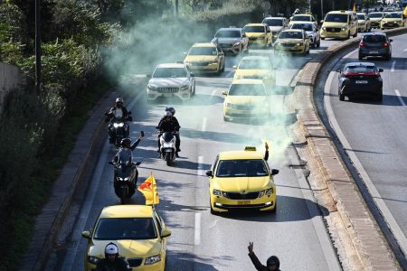 Απεργία στα ταξί και την Τετάρτη – Τι διεκδικούν, πότε σταματούν