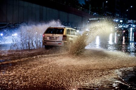 Κακοκαιρία Byron: Σύσταση για μέτρα προστασίας και τηλεργασία από το υπουργείο Εργασίας