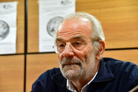 Αλαβάνος: «Επεσα έξω με τον Τσίπρα, να γονατίσει και να πει συγγνώμη για το μνημόνιο»