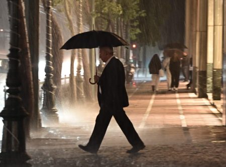 «Κλείδωσε» ο καιρός των Χριστουγέννων - Προειδοποίηση Καλλιάνου για «ψυχρή εισβολή»