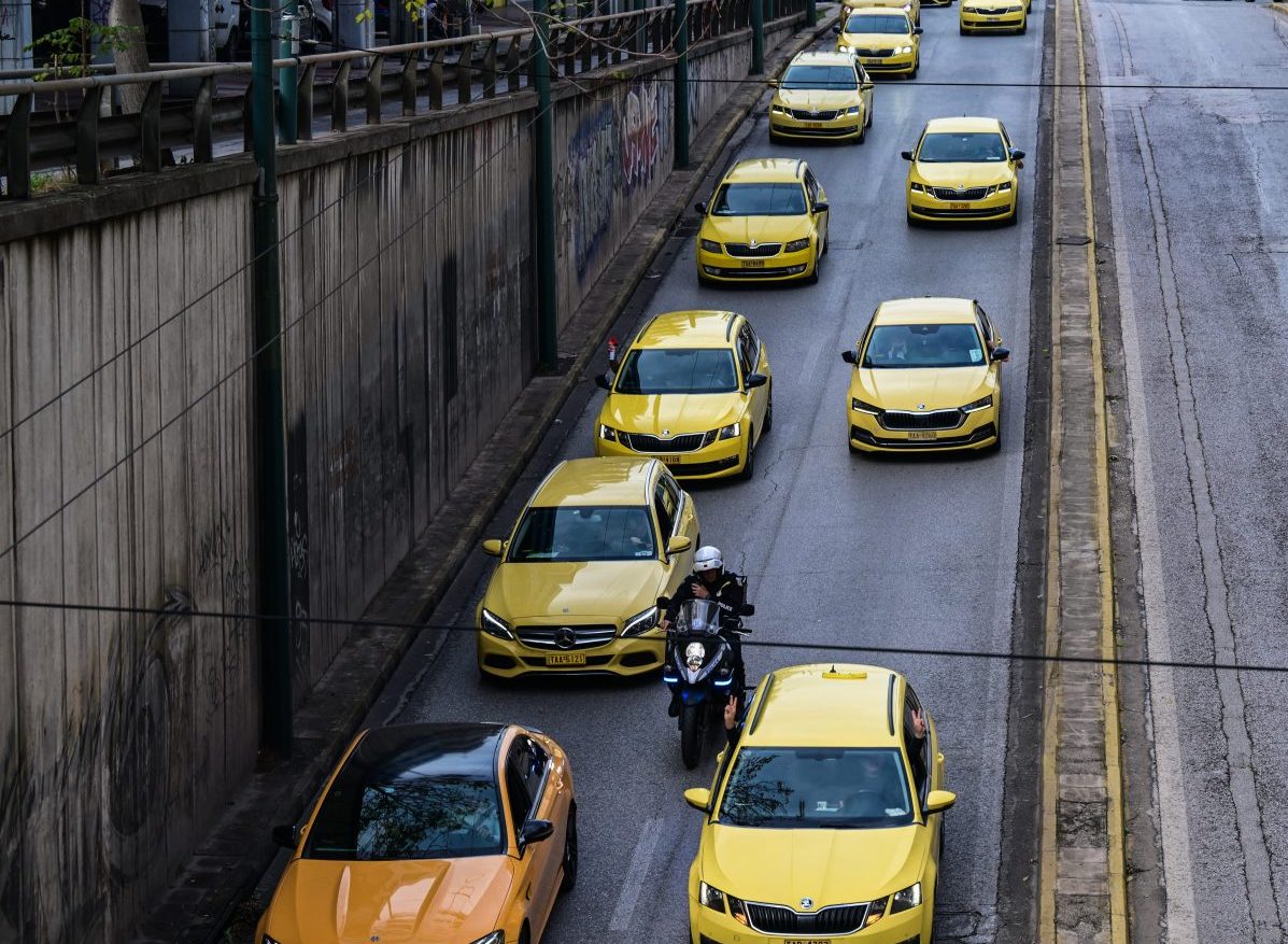 Κακοκαιρία Byron: Αναστέλλεται η απεργία των ταξί