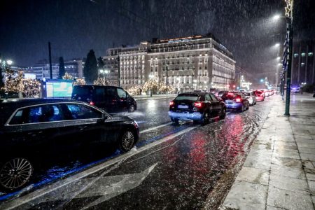 Κακοκαιρία Byron: Προειδοποίηση Καλλιάνου για τεράστιες ποσότητες νερού στην Αττική