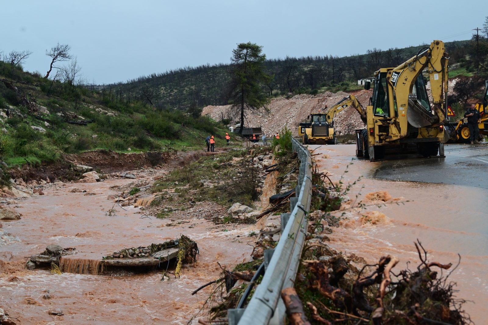 Κακοκαιρία Byron: «Πνίγηκε» η δυτική Αττική, μεγάλες ζημιές – Ποιες περιοχές θα χτυπήσει τις επόμενες ώρες