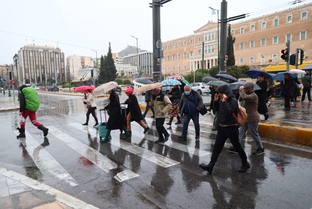 Καιρός: Ψυχρό μέτωπο φέρνει καταιγίδες, ανέμους και χαλάζι – Πότε θα βρέξει στην Αττική
