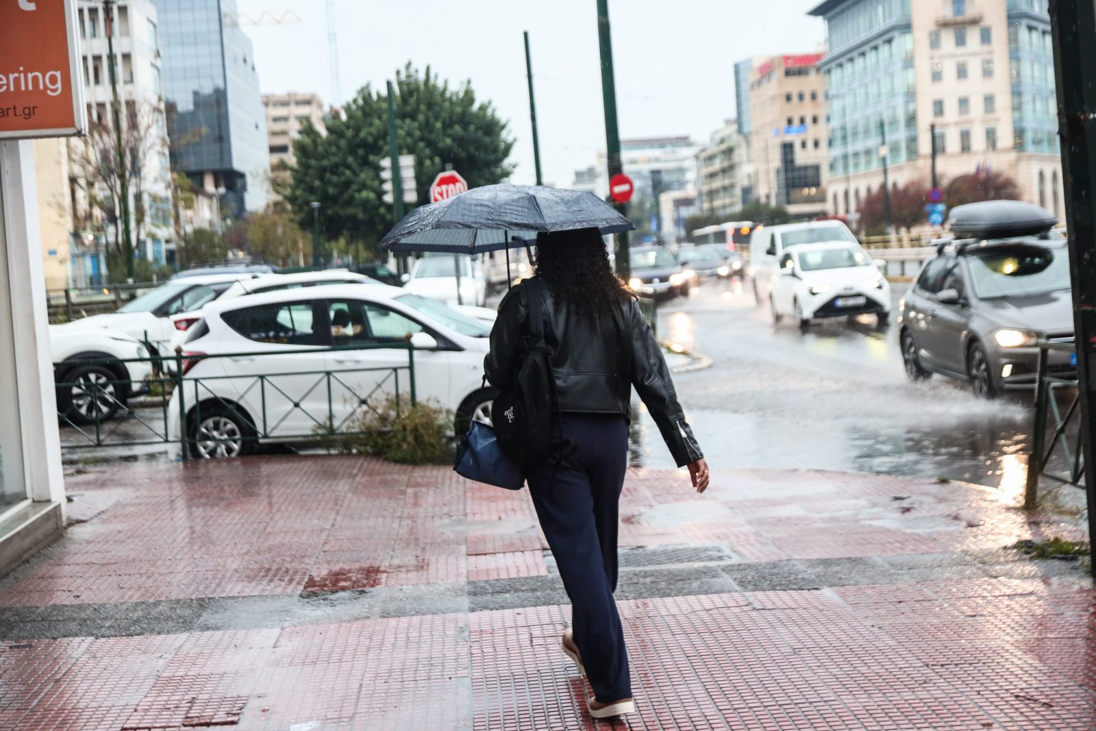 Νέο κύμα κακοκαιρίας με βροχές και καταιγίδες - Πότε κορυφώνεται