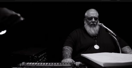 Είδαμε το «REC ’N’ PLAY»: Το ντοκιμαντέρ για τη ζωή και την πορεία του Μιχάλη Μυτακίδη και των Active Member