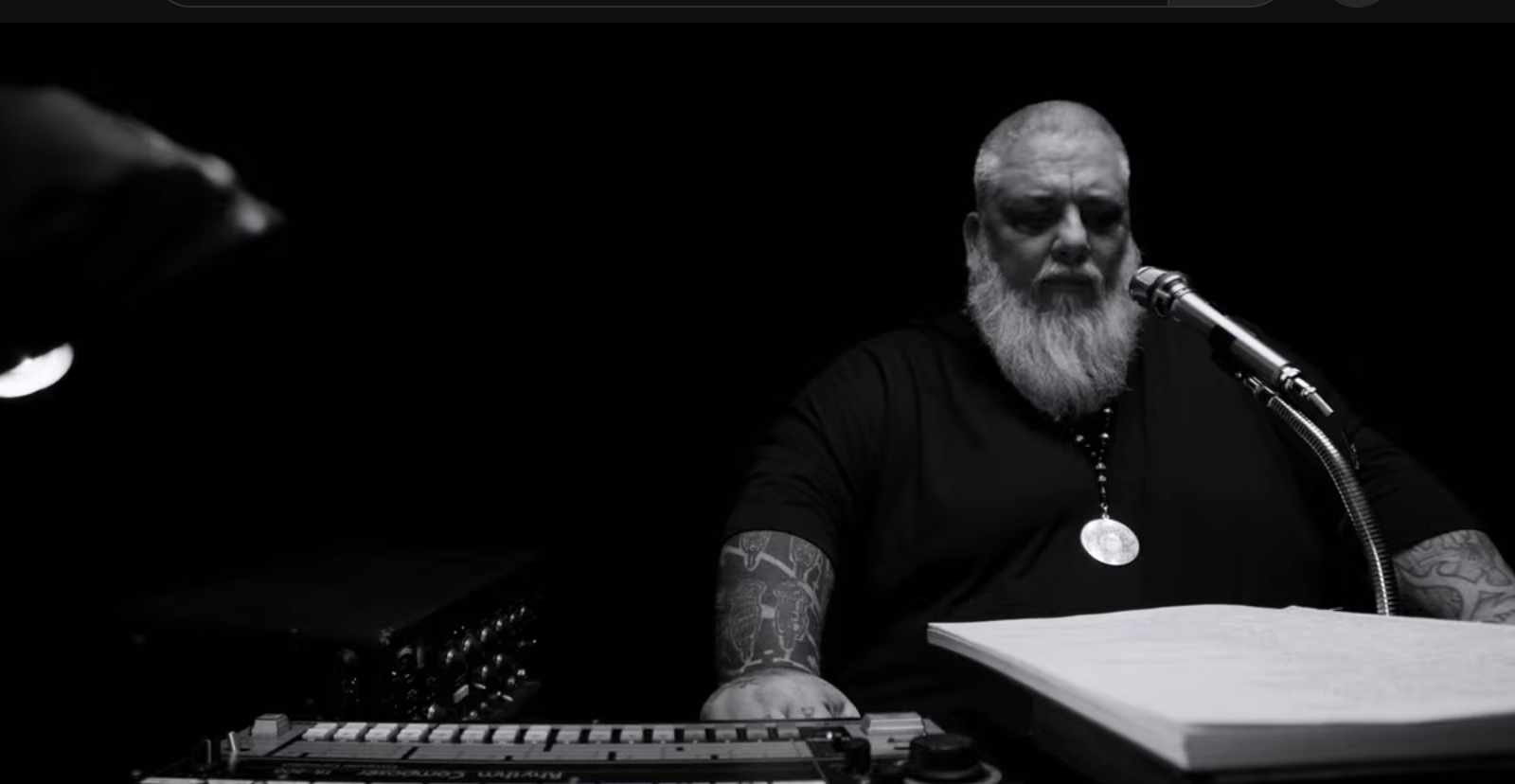 Είδαμε το «REC ’N’ PLAY»: Το ντοκιμαντέρ για τη ζωή και την πορεία του Μιχάλη Μυτακίδη και των Active Member