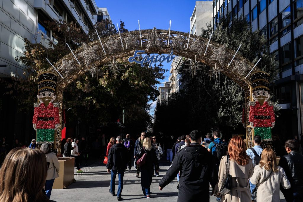 Καιρός: «Θωρακίζει» την Ελλάδα ο Ωμέγα εμποδιστής, αλλά δεν σώζει τα Χριστούγεννα