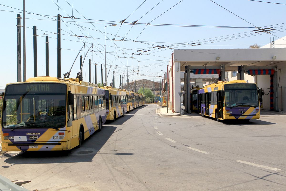Ηλεκτρικά λεωφορεία στη θέση των τρόλεϊ που ξηλώνονται