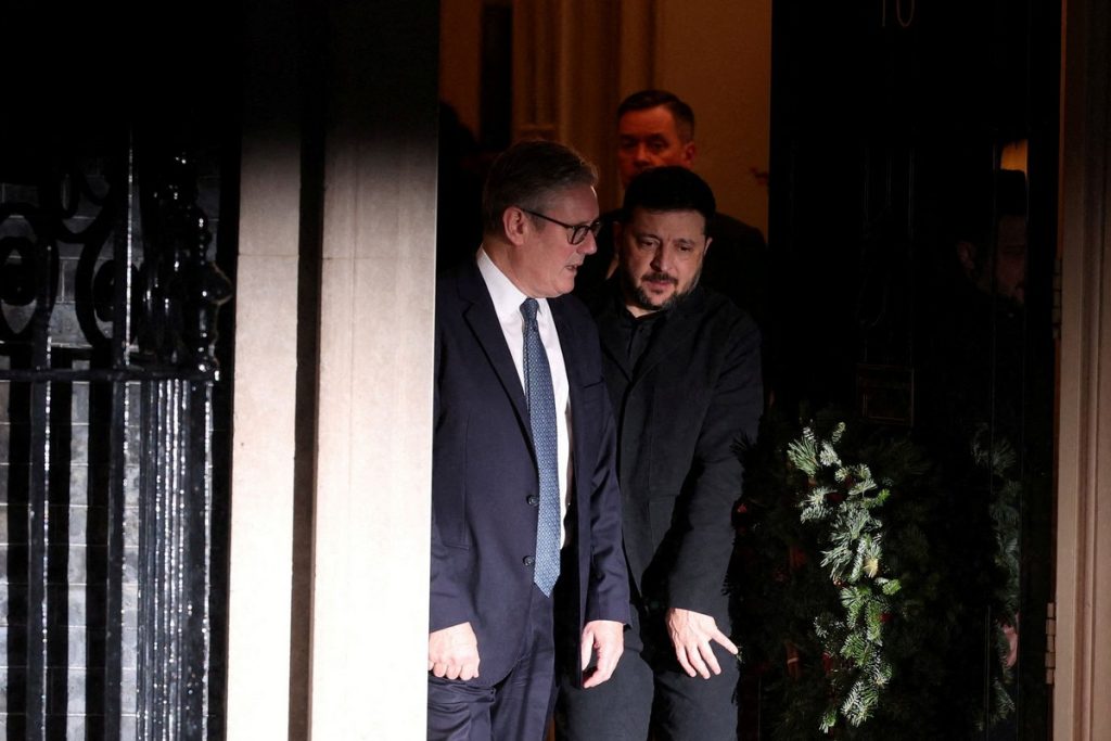 Ουκρανία: Οι διαπραγματεύσεις πίσω από τις κλειστές πόρτες – Τα αγκάθια και το αβέβαιο μέλλον