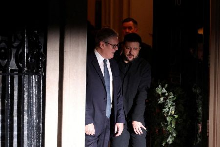 Ουκρανία: Οι διαπραγματεύσεις πίσω από τις κλειστές πόρτες – Τα αγκάθια και το αβέβαιο μέλλον