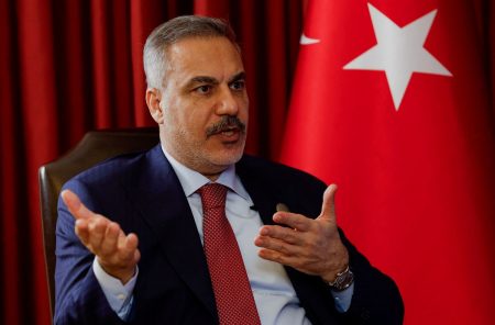 Ο Φιντάν επιμένει στη δίκαιη μοιρασιά στην Ανατολική Μεσόγειο