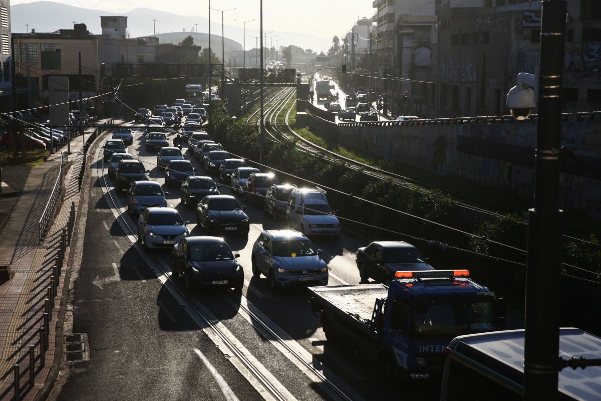 Τέλη κυκλοφορίας: Αναλυτικός οδηγός για όσα πρέπει να ξέρετε