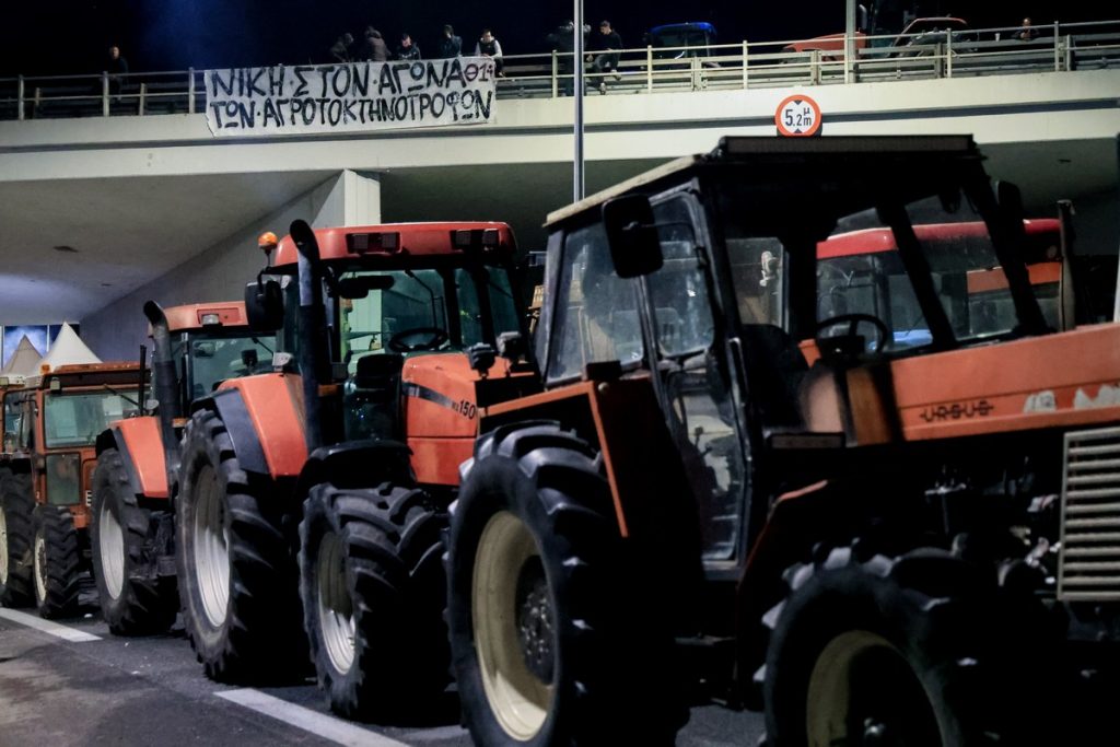 Θα πλήξουν τα μπλόκα την κυβέρνηση;