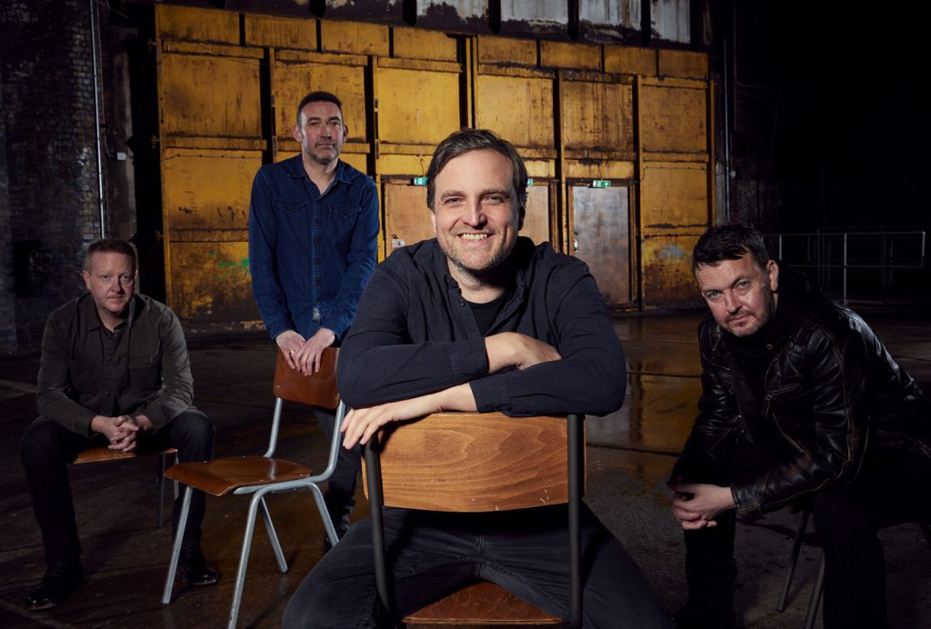 Οι Starsailor στο ΒΗΜΑ: «Η μουσική ίσως δεν σώθηκε, αλλά σώζει ακόμα εμάς»