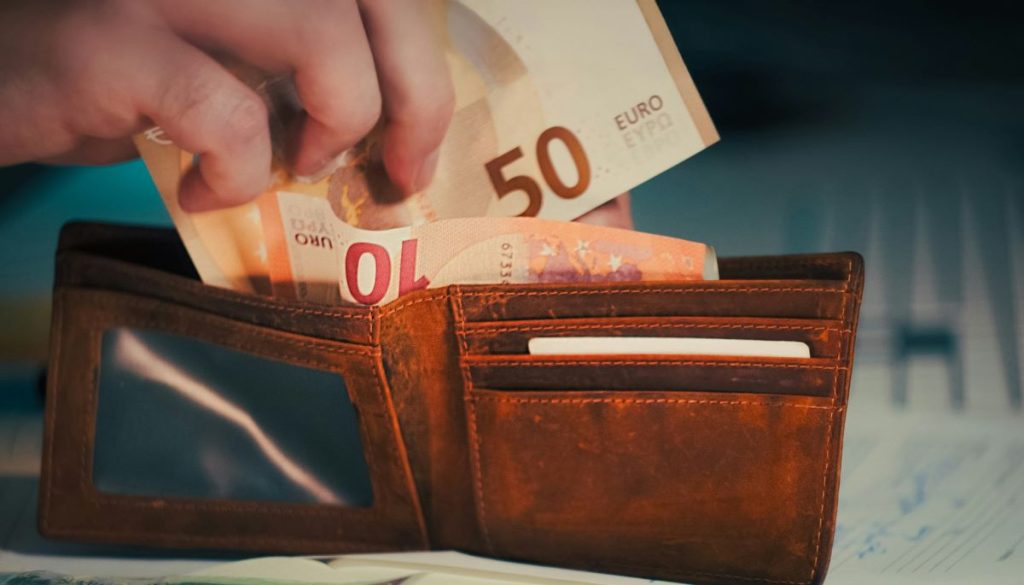 Επιδόματα ΟΠΕΚΑ: Νωρίτερα η πληρωμή τους τα Χριστούγεννα