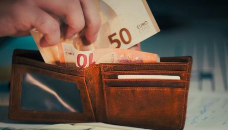 Επιδόματα ΟΠΕΚΑ: Νωρίτερα η πληρωμή τους τα Χριστούγεννα