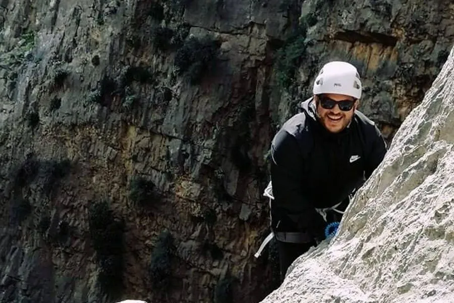 «Το παιδί μας θα ζούσε», θρηνούν οι γονείς του 37χρονου που ξεψύχησε στο φαράγγι