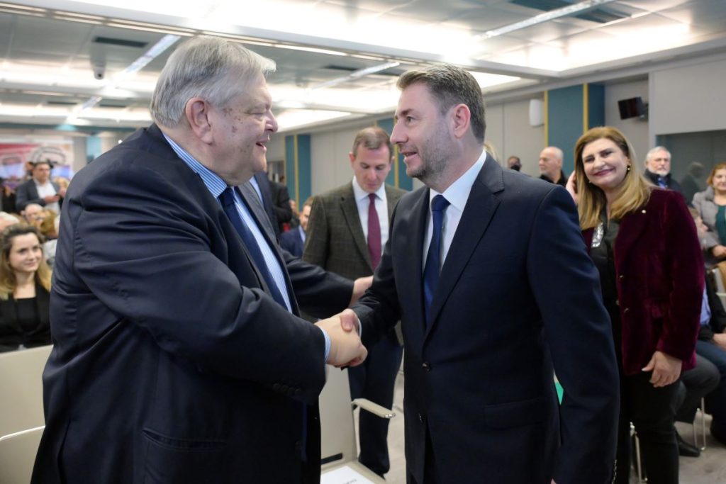 Ανδρουλάκης-Βενιζέλος: Μαζί στην πρώτη γραμμή για το άρθρο 86