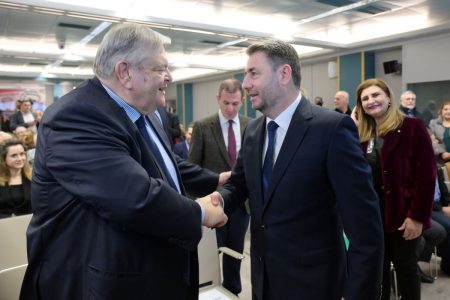 Ανδρουλάκης-Βενιζέλος: Μαζί στην πρώτη γραμμή για το άρθρο 86