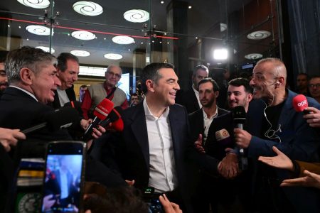 Η επάνοδος Τσίπρα: Η πορεία προς τον λαό ξεκινά από την Πάτρα