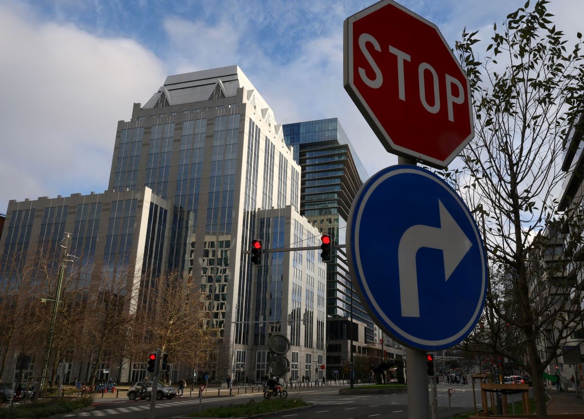 Συμφωνία για επ’ αόριστον πάγωμα των ρωσικών κεφαλαίων – Κράτη μέλη θέλουν Σύνοδο για την χρήση τους