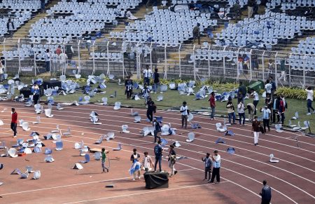 Λιονέλ Μέσι: Εικόνες χάους από απογοητευμένους οπαδούς του στην Ινδία