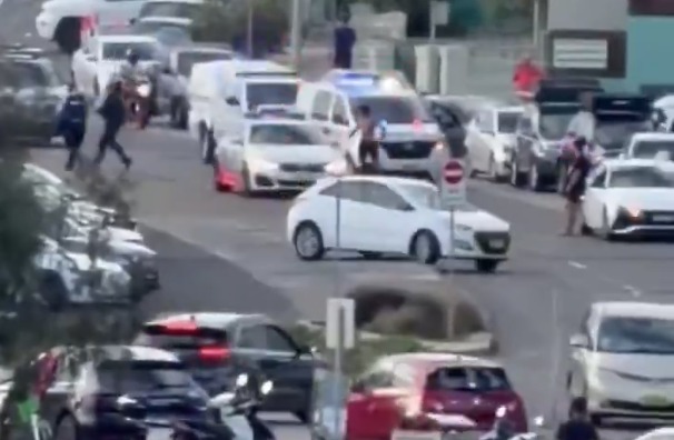 Συναγερμός στο Σίδνεϊ: Πυροβολισμοί στην παραλία Μπόντι – Πολλοί τραυματίες