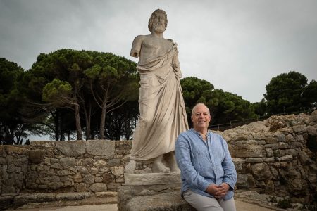 Εουζέμπι Αγιένσα: «Ο Καβάφης είναι για όλους και είναι παγκόσμιος»