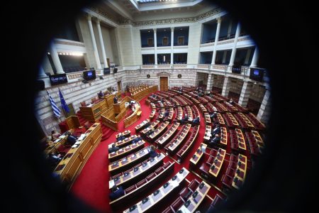 Οι «εξώστες» του Φλωρίδη, η προαναγγελία συλλήψεων του Χρυσοχοϊδη και το μήνυμα Τσιάρα στους αγρότες