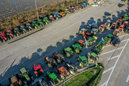Κεντρικός στρατηγικός σχεδιασμός με δημόσιες επενδύσεις