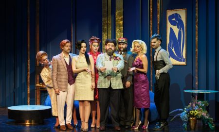 6 παραστάσεις που προλαβαίνεις να δεις πριν κατέβουν