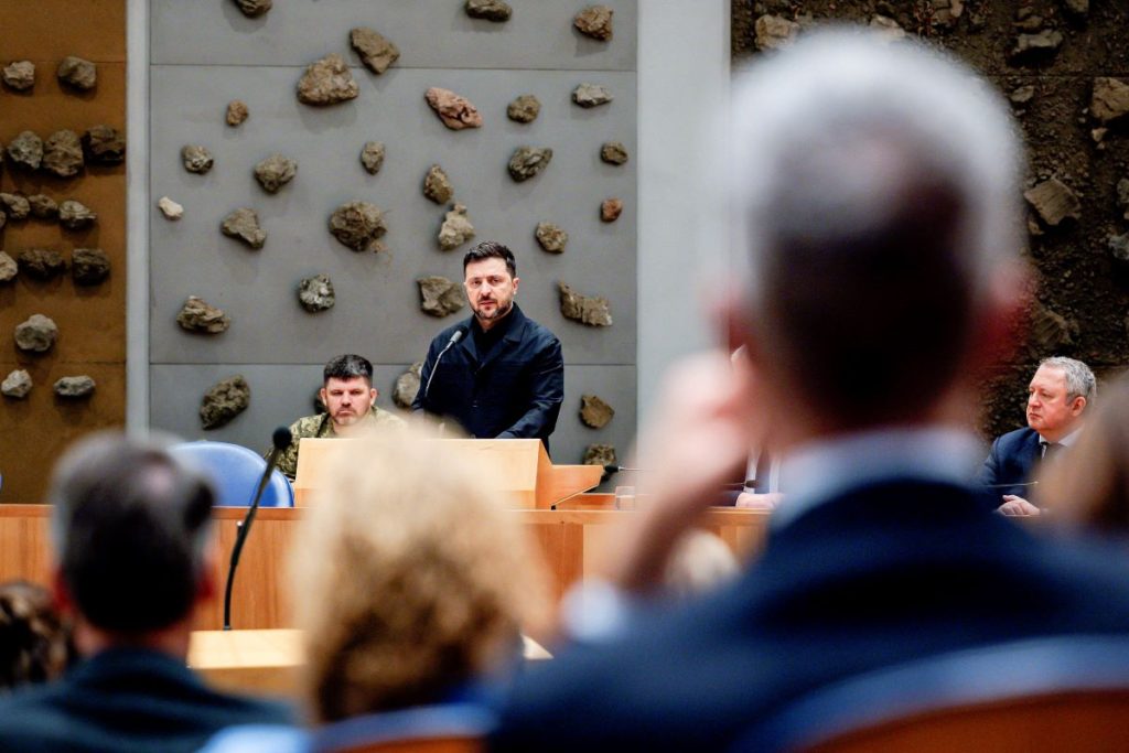 Ουκρανία: Ανάλυση του CNN για το κλίμα συγκρατημένης αισιοδοξίας και τη στάση της Ρωσίας