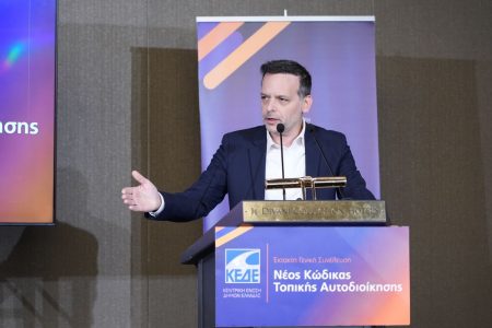 Δούκας: «Ο εκλογικός νόμος είναι στα όρια της δημοκρατικής νομιμότητας»