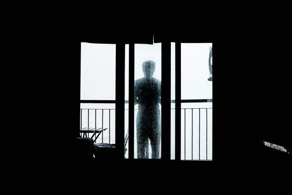 Πατροκτονία και Μητροκτονία: Μια αθέατη, διττή Κραυγή