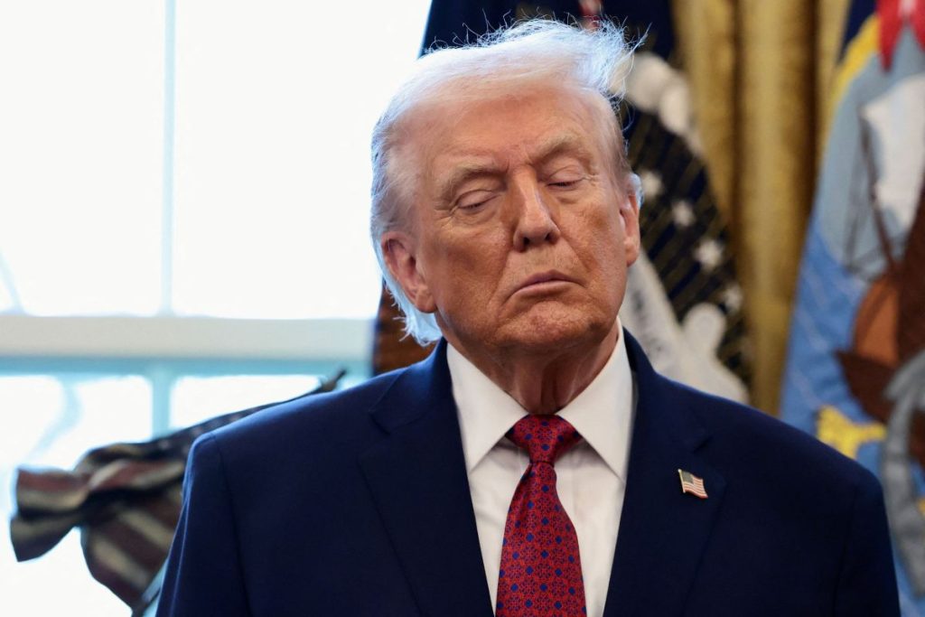 Politico: Πιέσεις από ΗΠΑ στους Ευρωπαίους για τα παγωμένα ρωσικά κεφάλαια