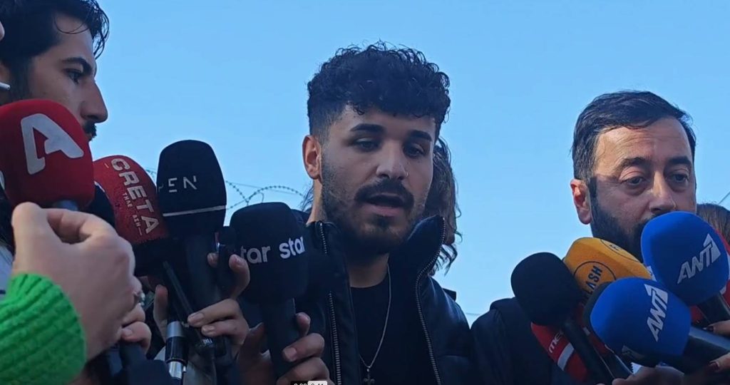 Μαζωνάκης: Αυτός είναι ο νεαρός καλλιτέχνης που μήνυσε για ασέλγεια τον γνωστό τραγουδιστή