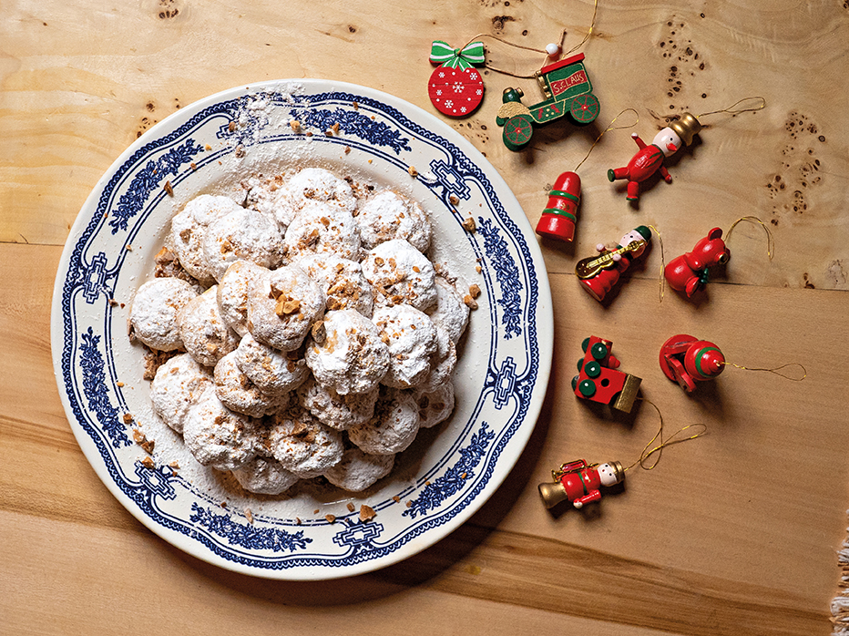 Φέτος χιονίζουμε καλογερικούς κουραμπιέδες με ελαιόλαδο