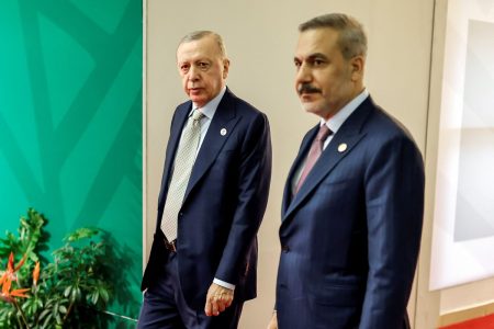 Τουρκία: Σενάρια για ανασχηματισμό από τον Ερντογάν με καρατόμηση Φιντάν