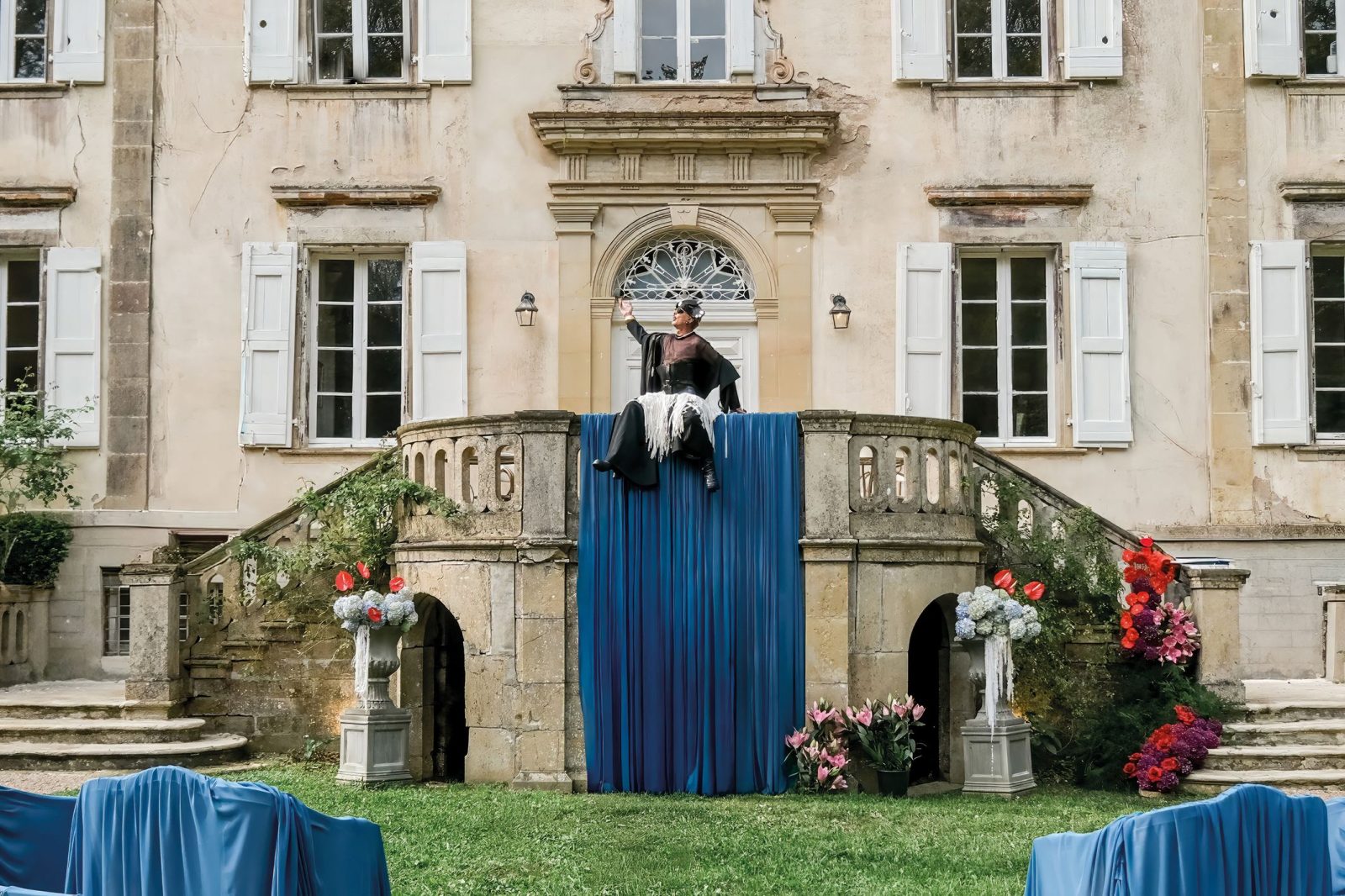 Ο αντισυμβατικός και ευγενής κύριος Λάκης Γαβαλάς στο Grace