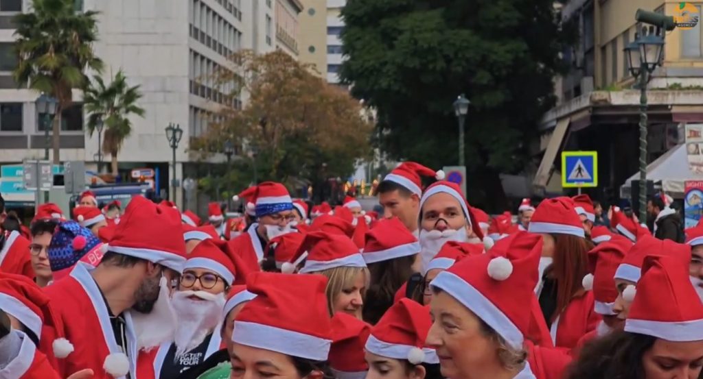 Santa Run: «Βούλιαξε» από Αϊ-Βασίληδες η Αθήνα