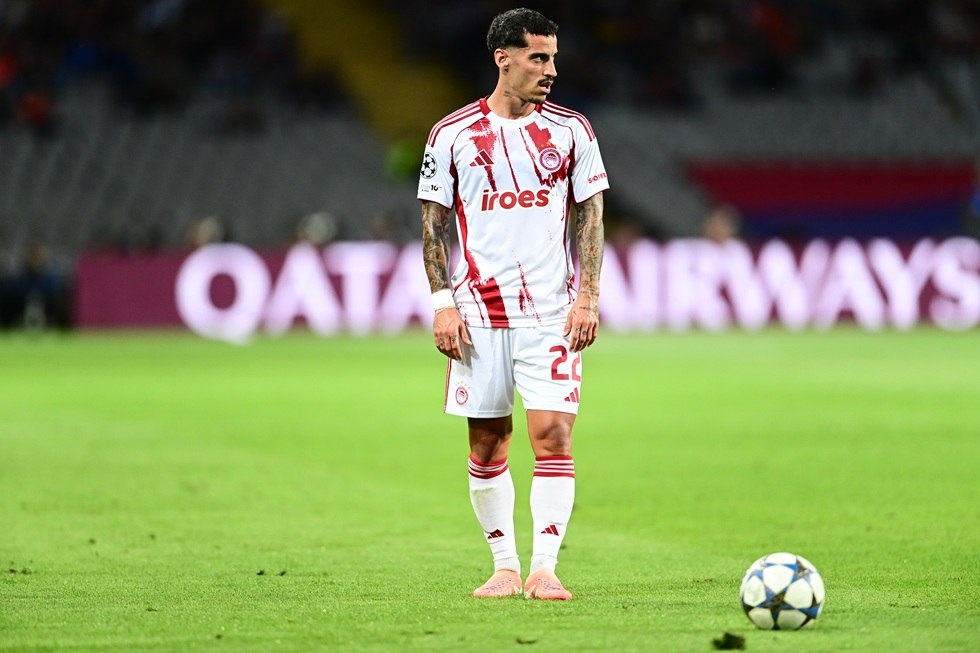 Η κόρη του Τσικίνιο τραγουδάει τον ύμνο του Ολυμπιακού (videο)