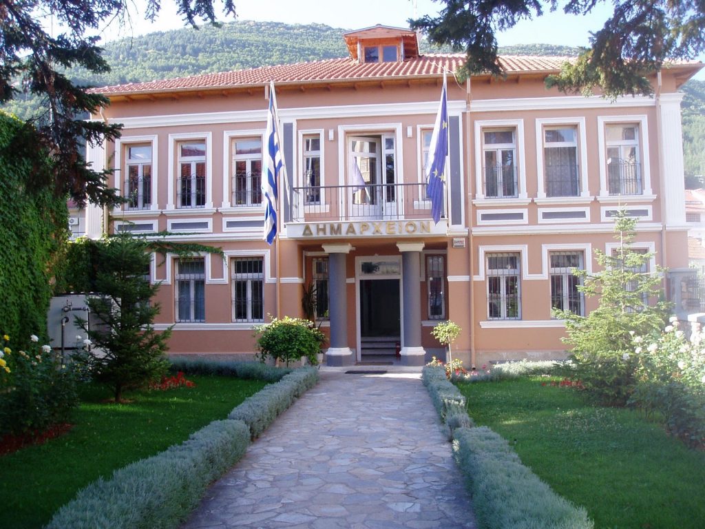 Δήμος Φλώρινας: «Είμαστε Έλληνες, όχι Σλάβοι» – Τι λένε για τη διακοπή της συναυλίας των Banda Entopica