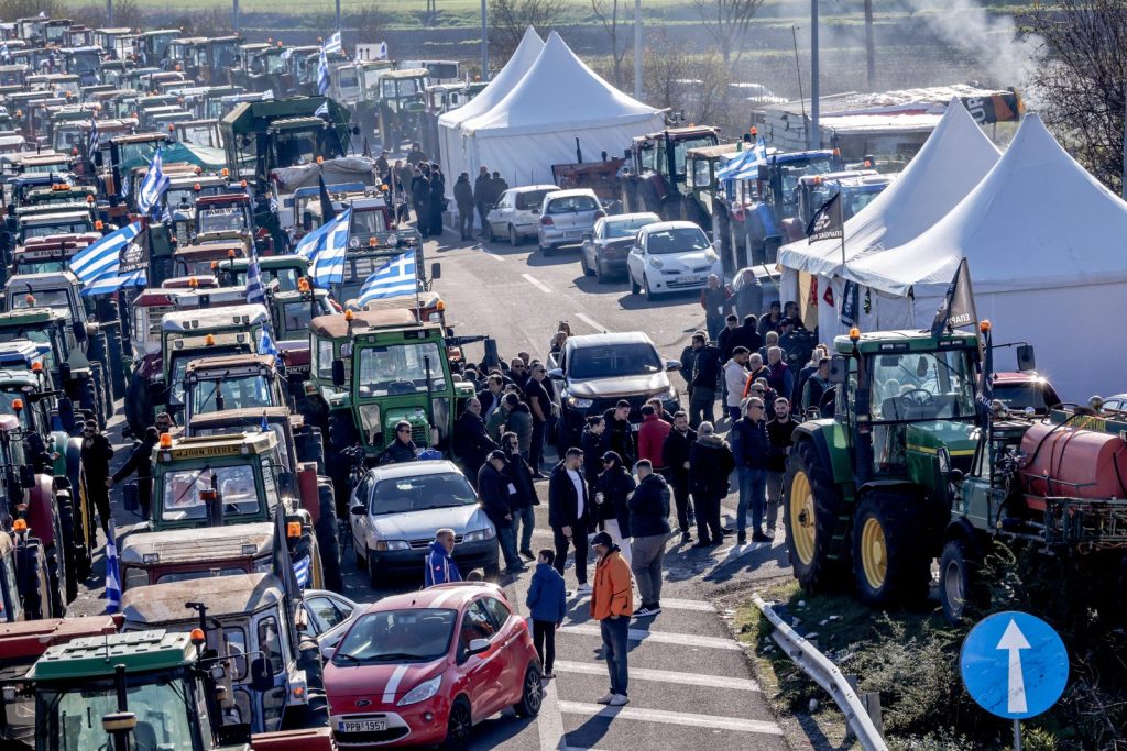 Αγροτικά Μπλόκα: «5 μπλόκα τα βάφτισαν 18» λέει η Πανελλαδική