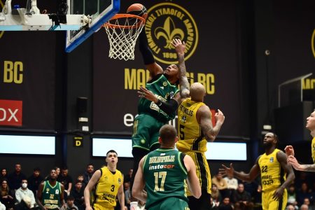 Μαρούσι - Παναθηναϊκός 89-99: Οι πράσινοι έκλεισαν το 2025 με νίκη