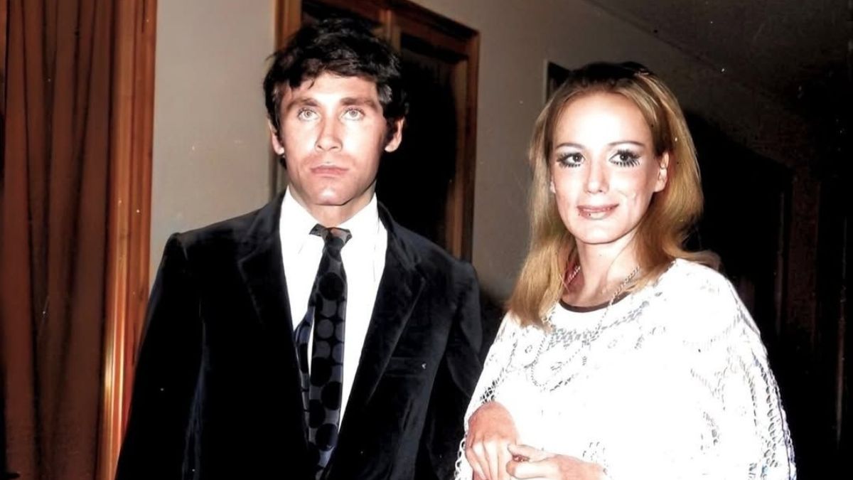 Φαίδων Γεωργίτσης- Μπέτυ Αρβανίτη: Η σπάνια λήψη ενός από τα ωραιότερα ζευγάρια της ελληνικής show business