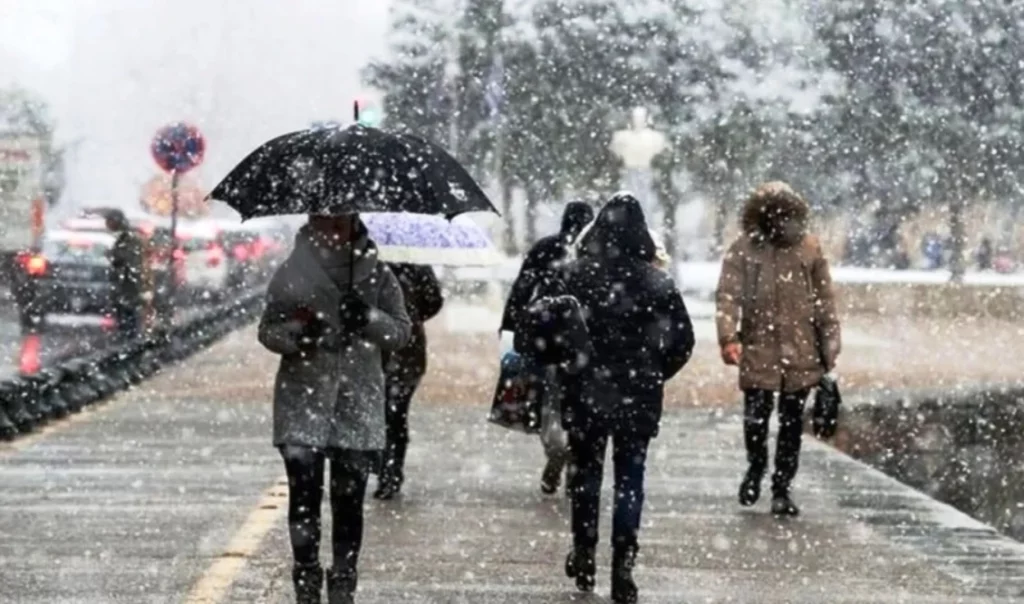 Τι θα γίνει τελικά με τα χιόνια; Νέα πρόγνωση από Λαγουβάρδο