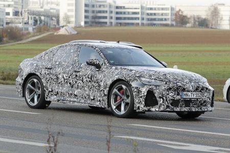 H plug-in ισχυρή γοητεία του Audi RS6 Sedan